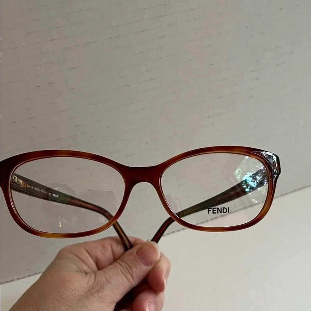FENDI NWOT Career Preppy Women's Tortoise Logo Temple 53x15x135 Eyeglass Frame